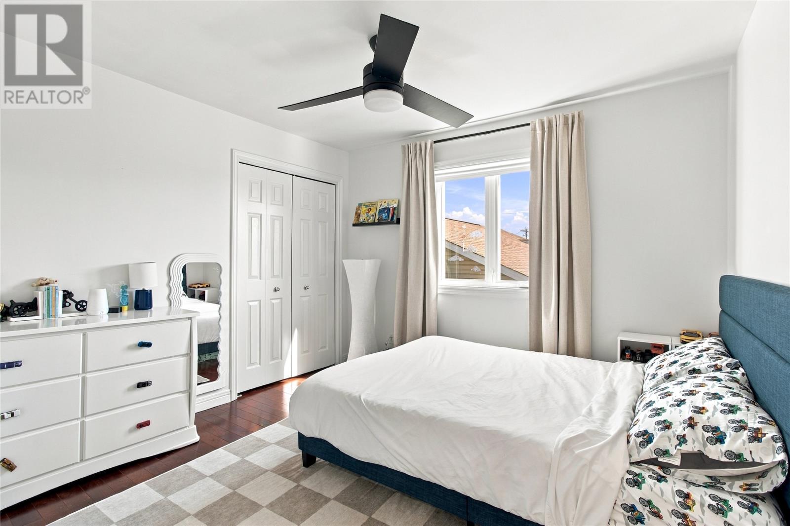 16 Hyde Park Drive, St. John'S, NL