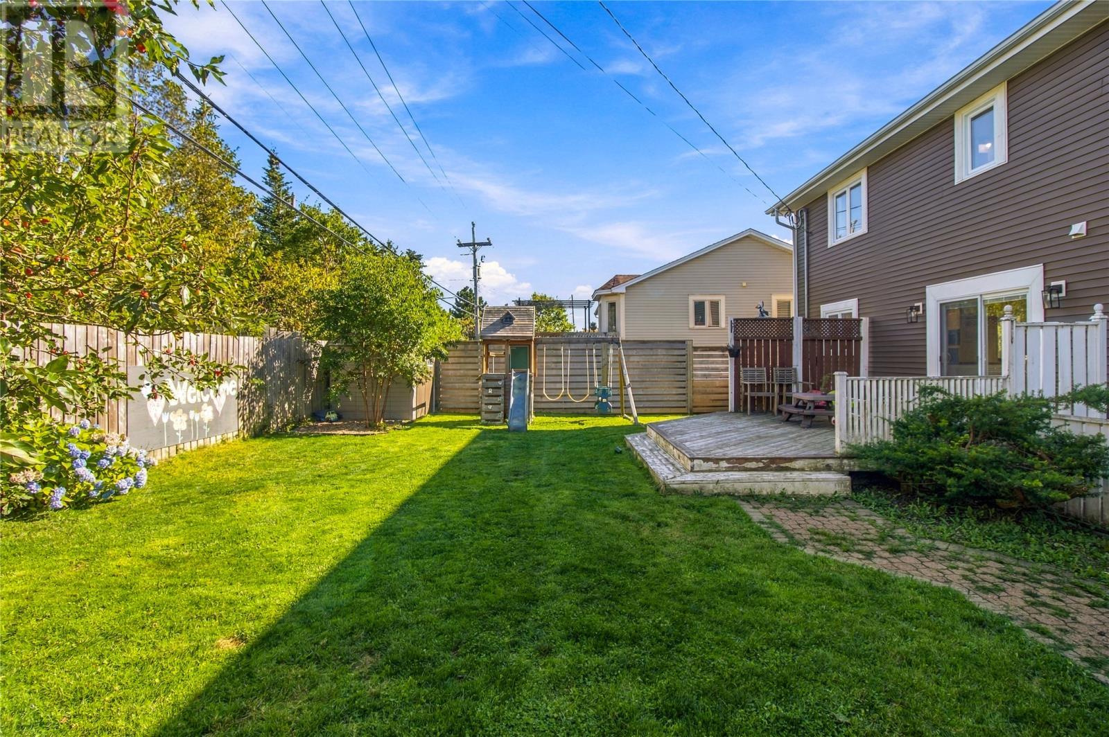 16 Hyde Park Drive, St. John'S, NL