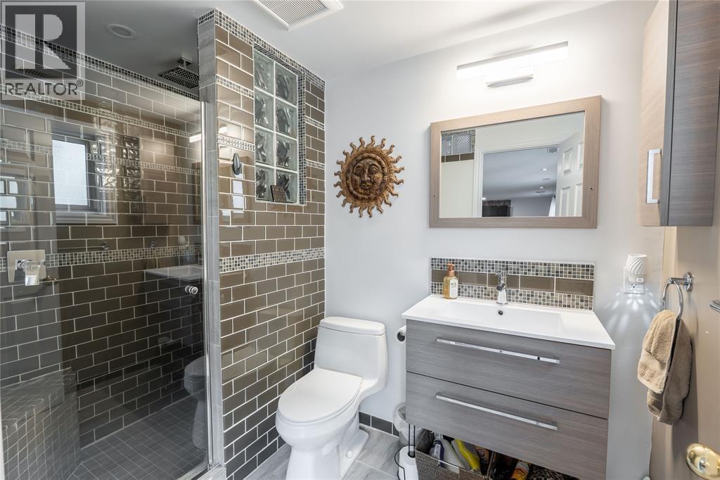 338 Hill Street, St Clair, ON