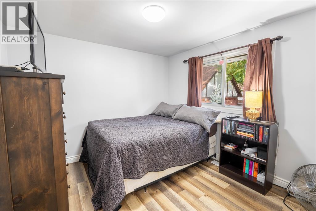 338 Hill Street, St Clair, ON