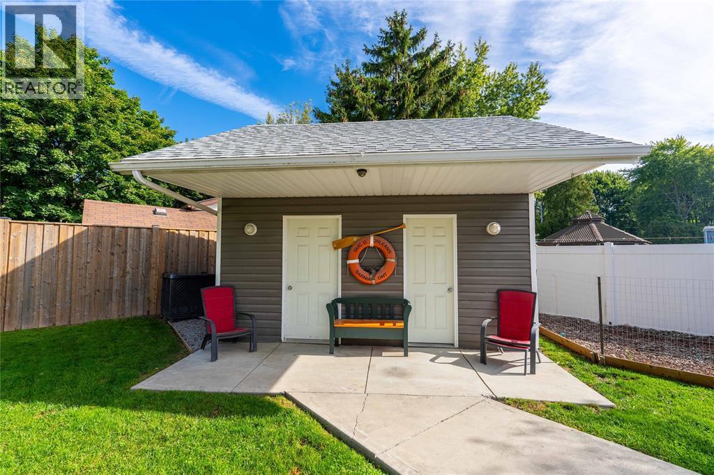 338 Hill Street, St Clair, ON