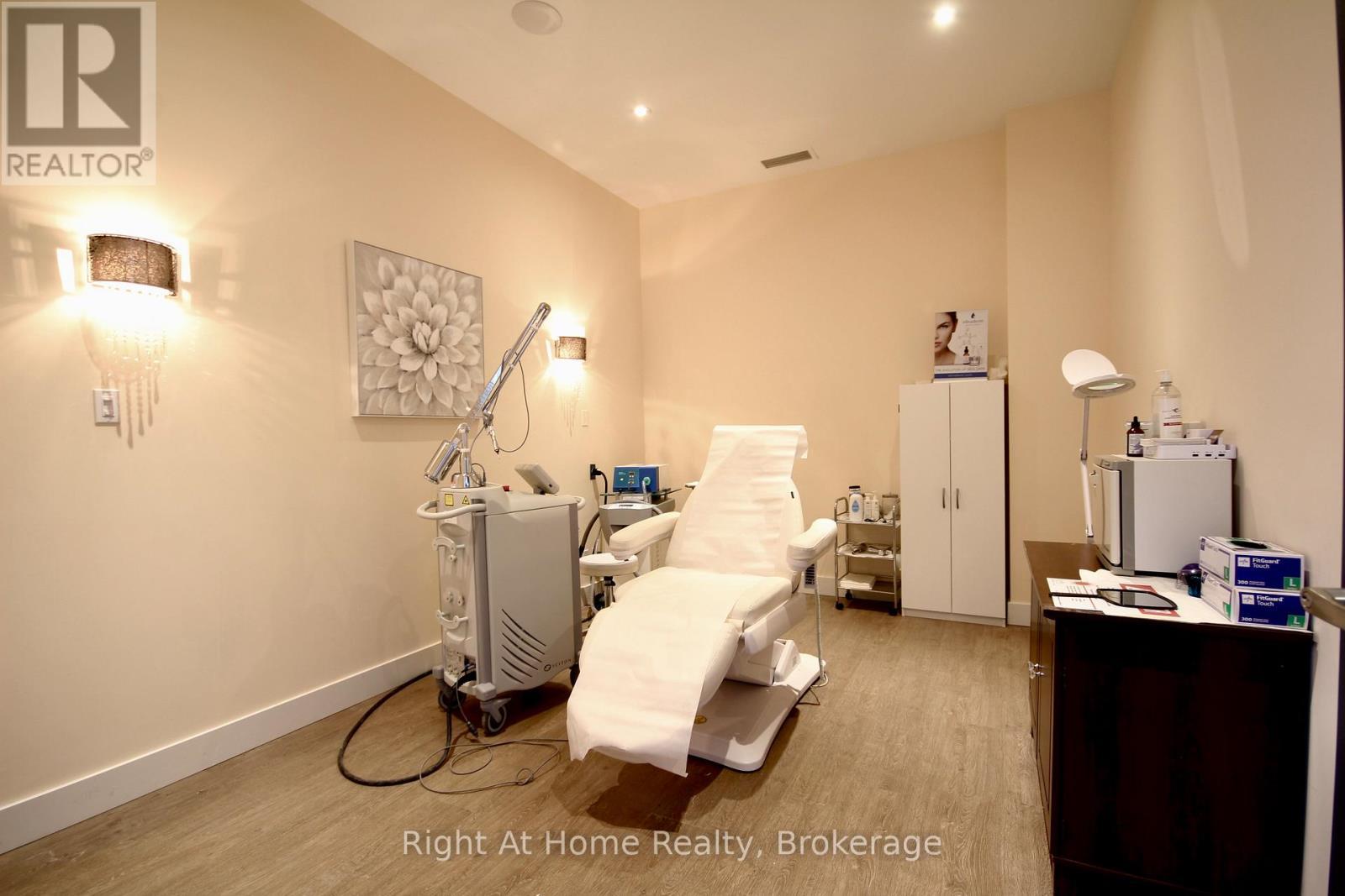 4169 King Street E, Kitchener, ON