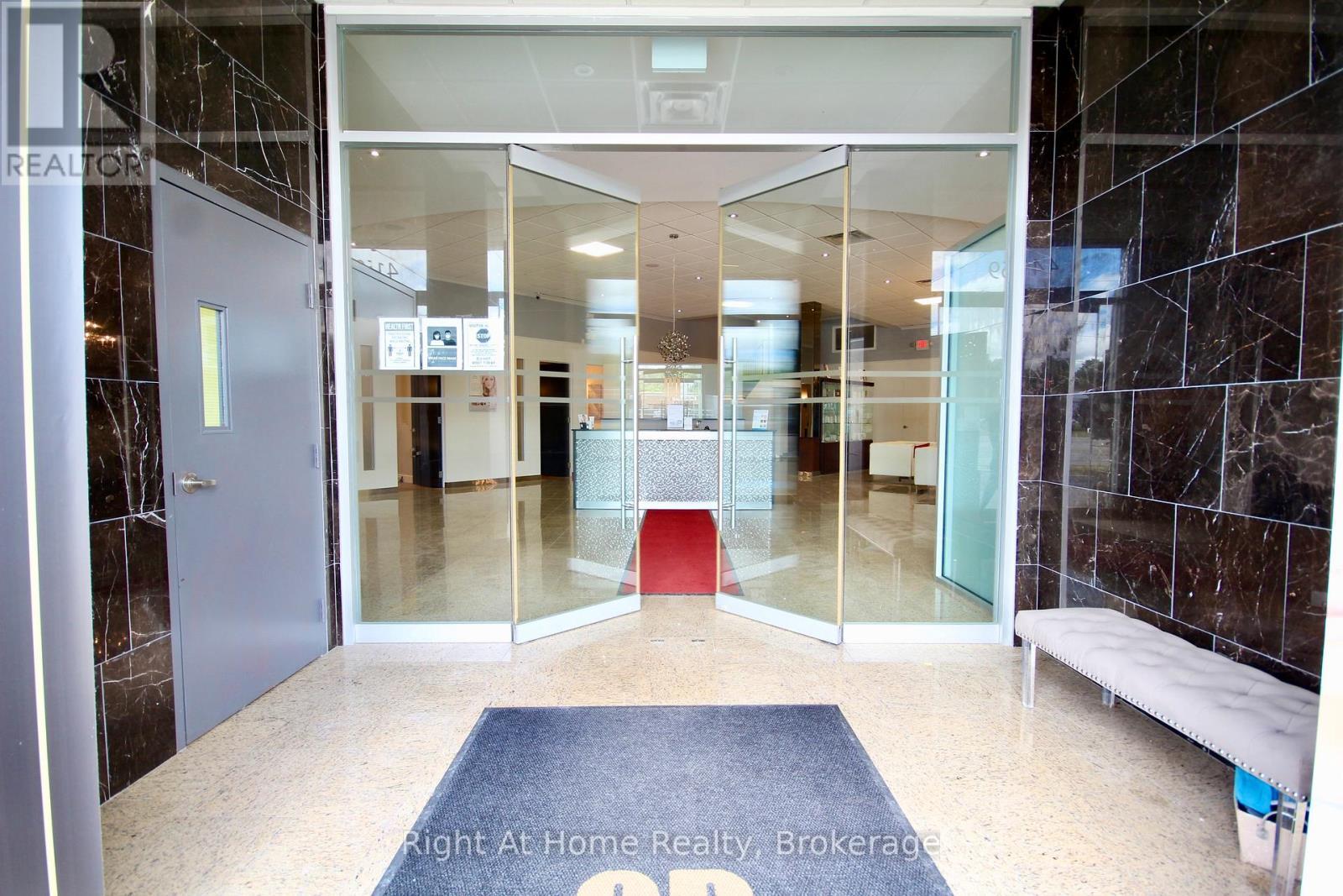 4169 King Street E, Kitchener, ON
