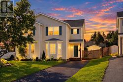 25 Laumann Place Mount Pearl, NL A1N 5B2