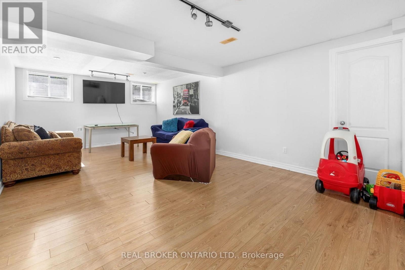234 Deerfox Drive, Ottawa, ON