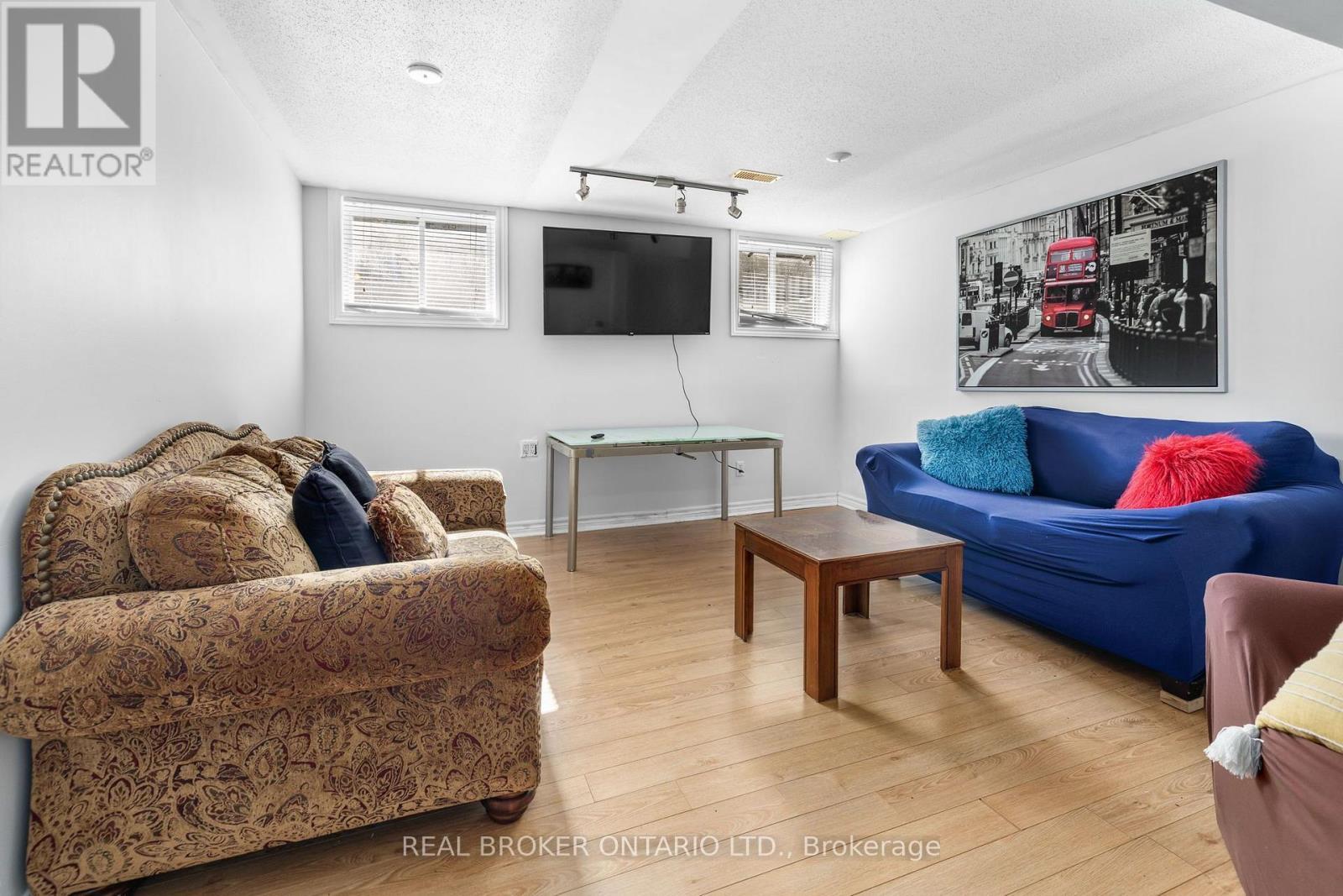234 Deerfox Drive, Ottawa, ON