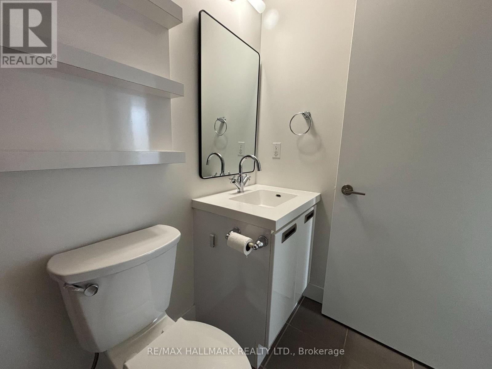 905 - 90 Stadium Road, Toronto, ON