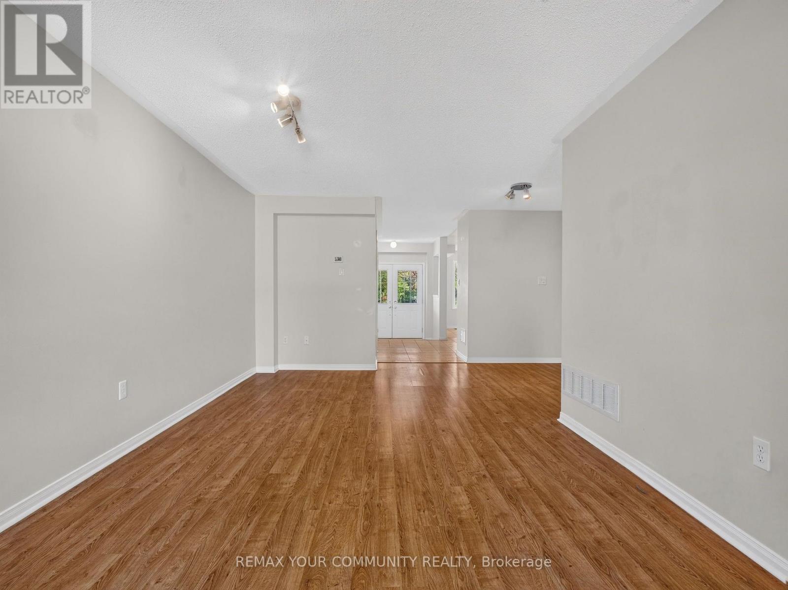 265 Sprucewood Crescent, Clarington, ON