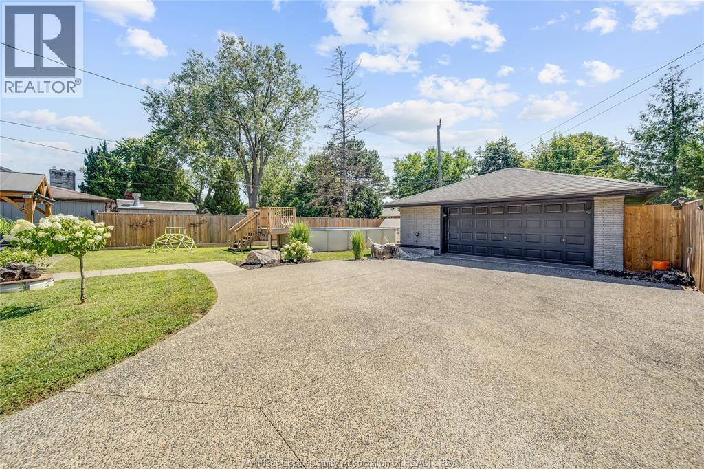 2777 Rockwell Boulevard, Windsor, ON