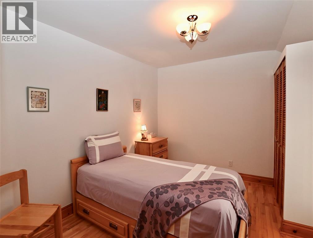 204 Vidal Street South, Sarnia, ON