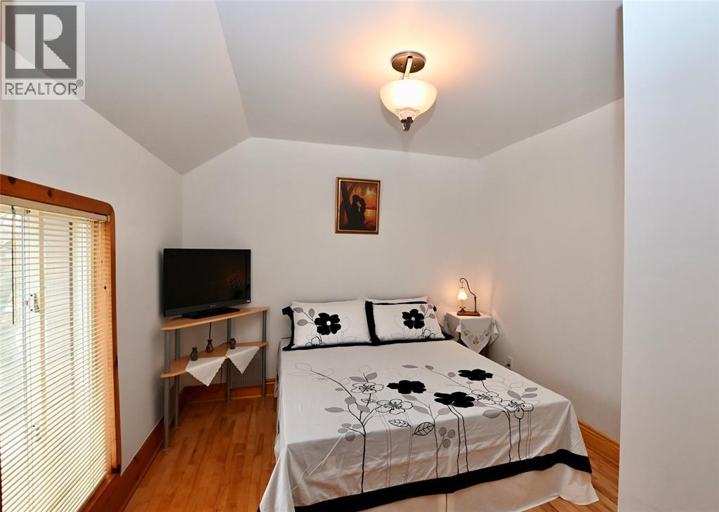 204 Vidal Street South, Sarnia, ON