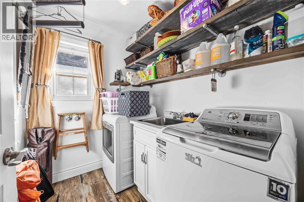 443 St Lawrence Court, Sarnia, ON