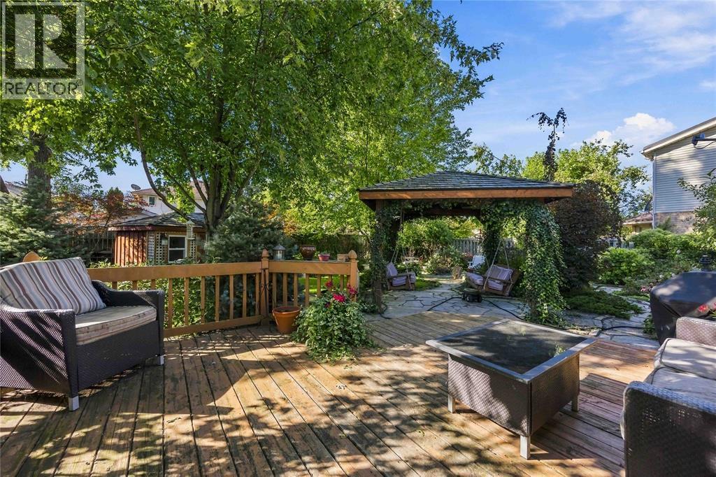 443 St Lawrence Court, Sarnia, ON