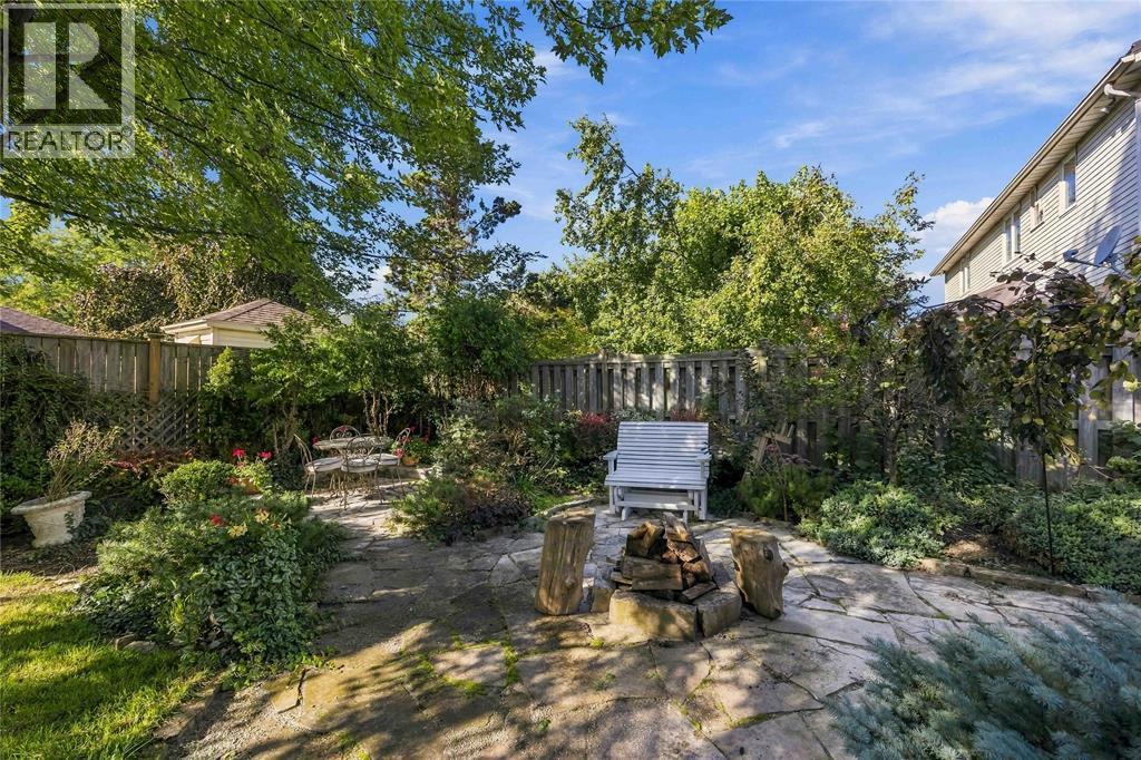 443 St Lawrence Court, Sarnia, ON