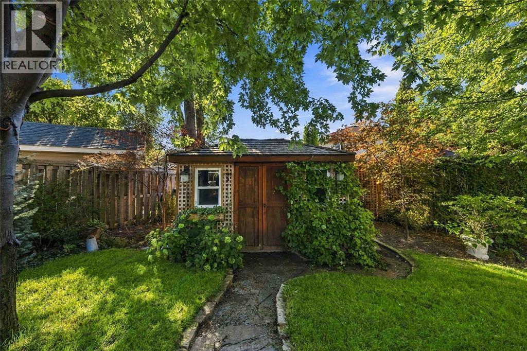 443 St Lawrence Court, Sarnia, ON