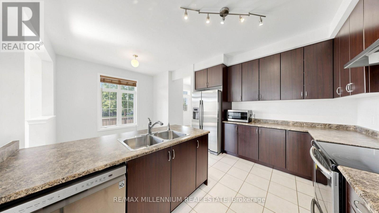 65 Yellowknife Road, Brampton, ON