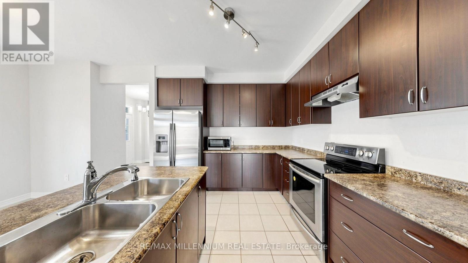 65 Yellowknife Road, Brampton, ON