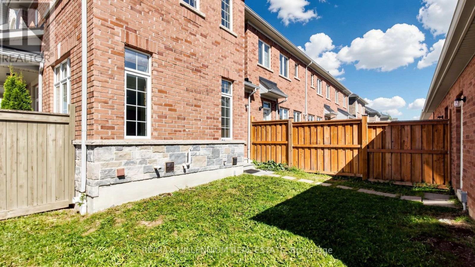 65 Yellowknife Road, Brampton, ON