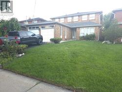 36 KEARNEY DRIVE Toronto, ON M9W 5J8