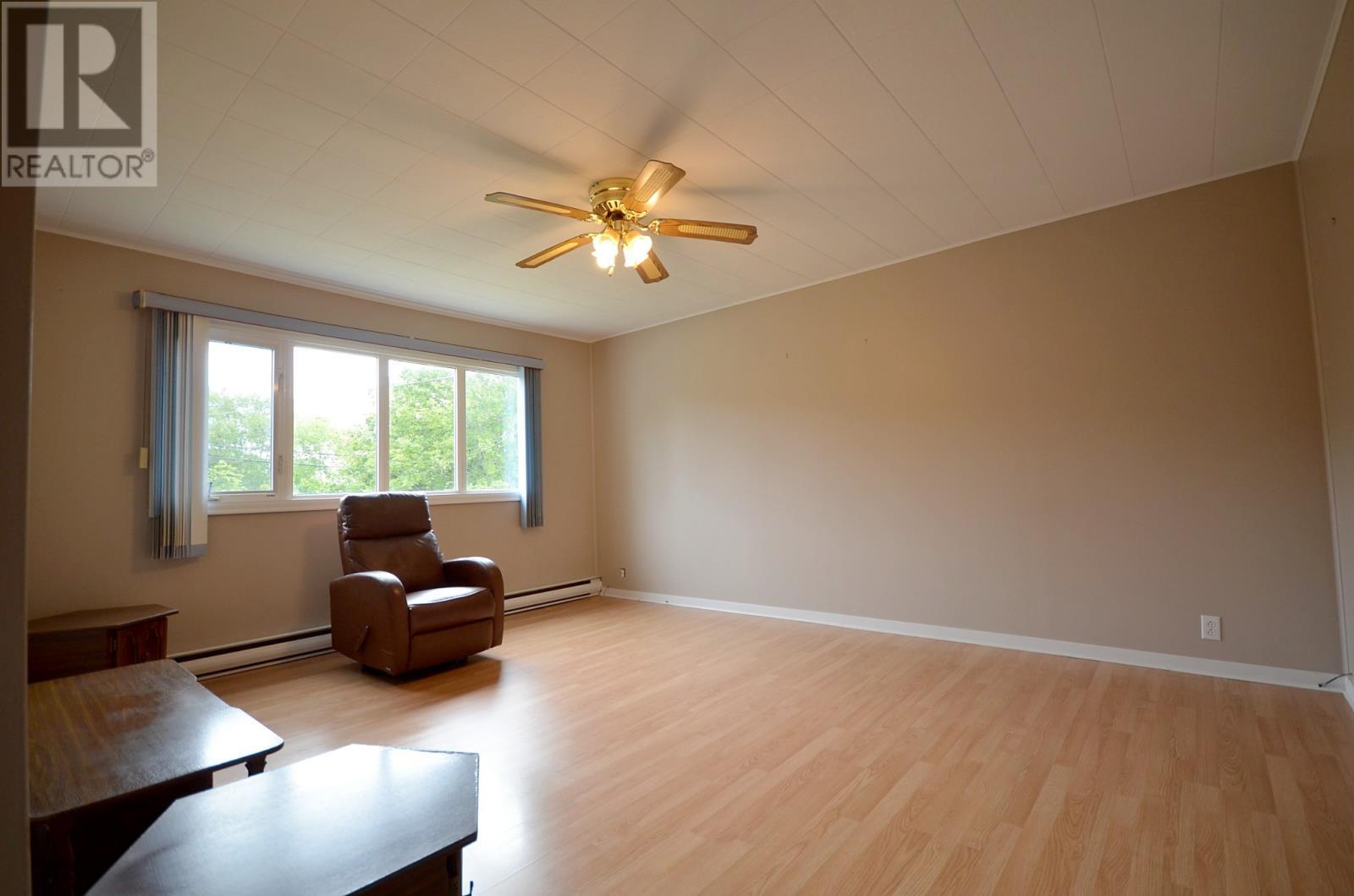 33 Ledrew'S Road, Conception Bay South, NL