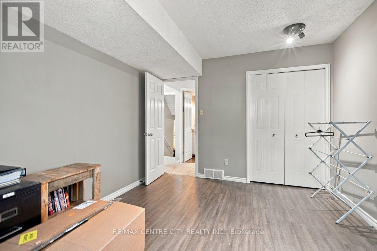 215 Walmer Grove, London North (North K), ON