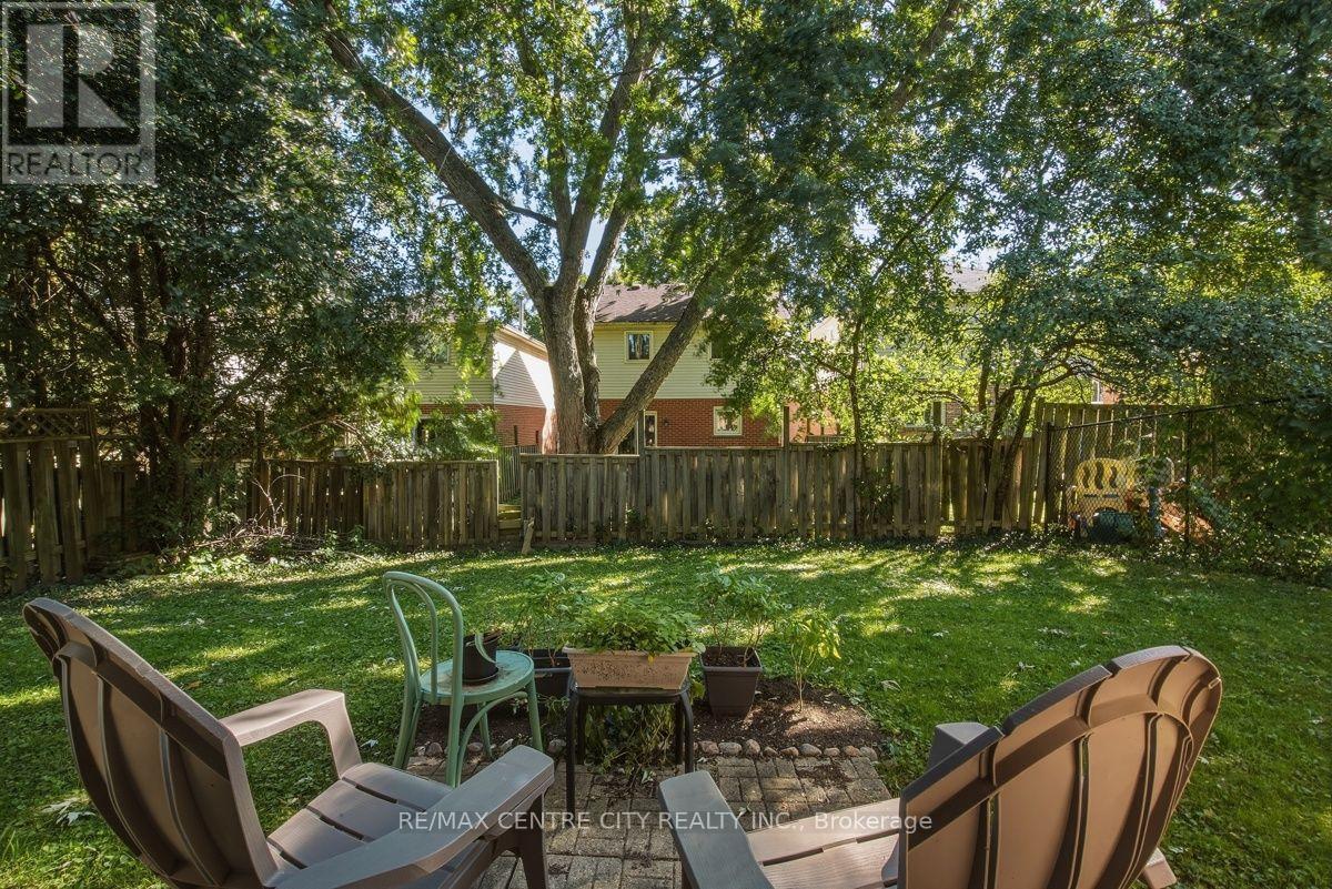 215 Walmer Grove, London North (North K), ON