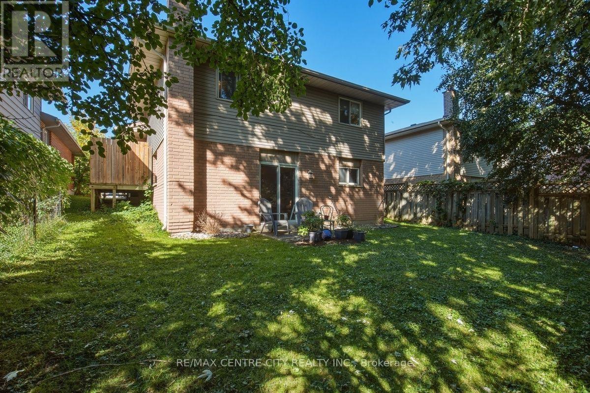 215 Walmer Grove, London North (North K), ON