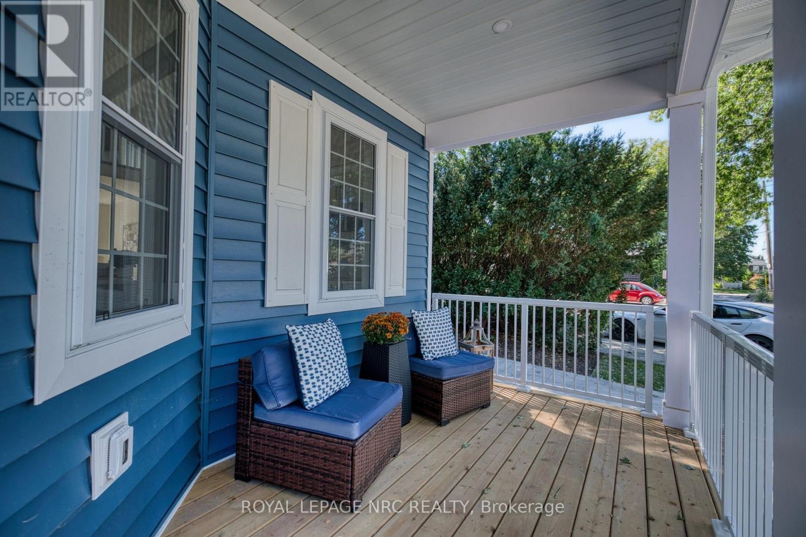 Covered verandah for morning coffees! - 3 Peel Street, St. Catharines (Port Dalhousie), ON