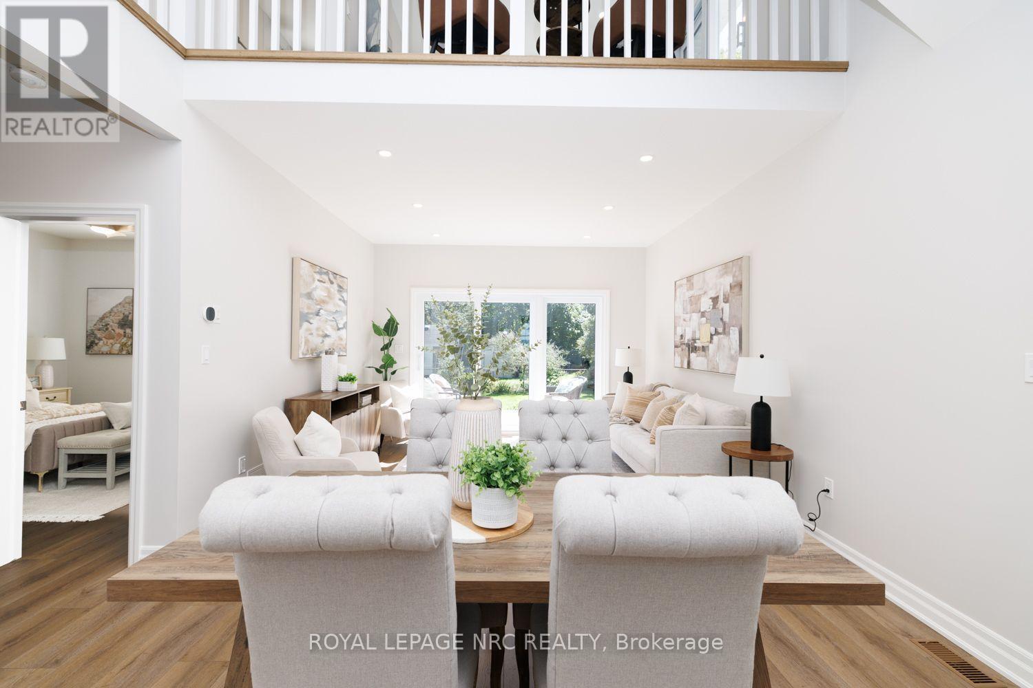 Bright and spacious living & dining. - 3 Peel Street, St. Catharines (Port Dalhousie), ON