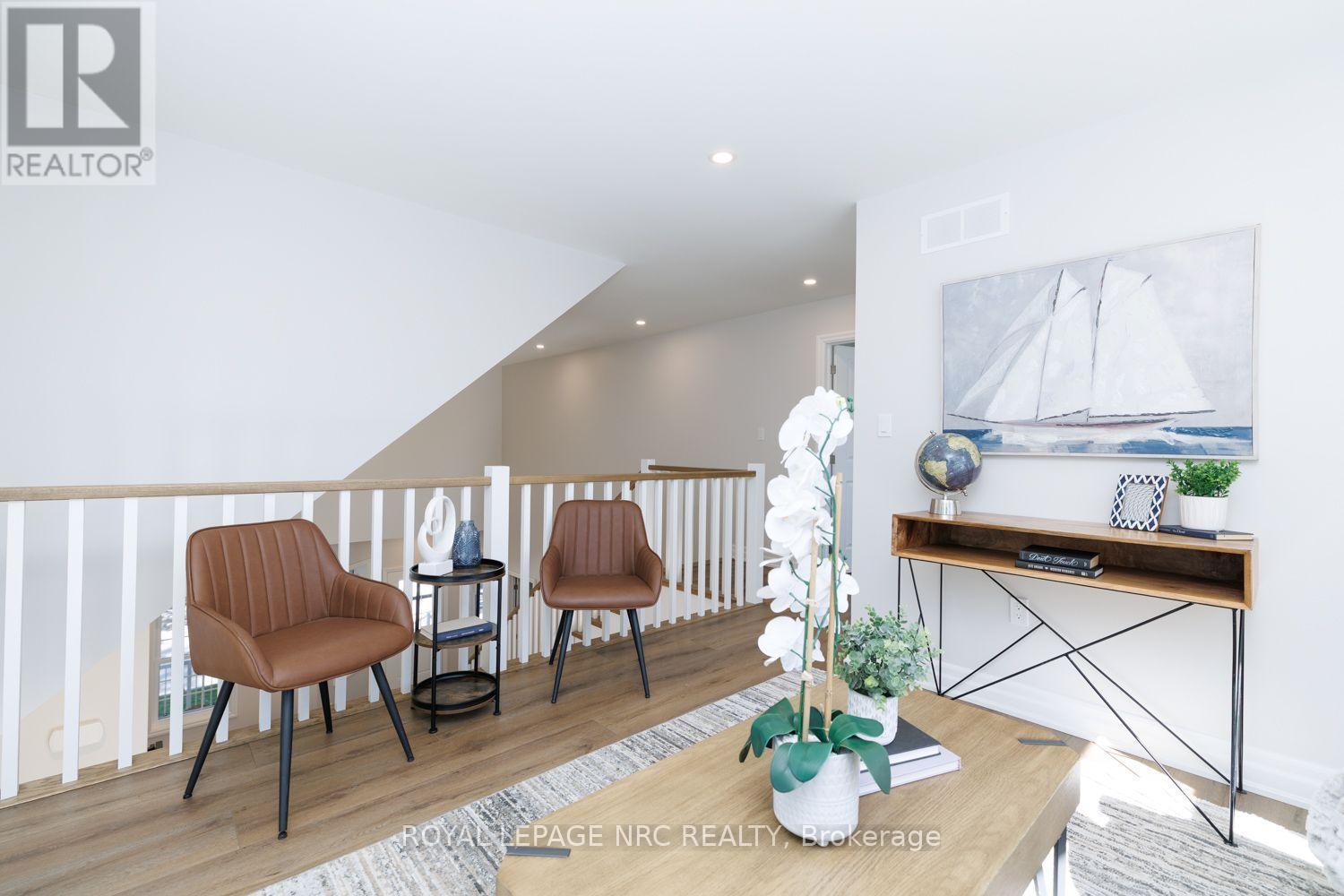 2nd view. - 3 Peel Street, St. Catharines (Port Dalhousie), ON