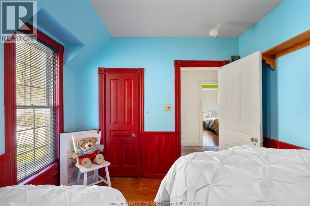 99 Talbot Street West, Leamington, ON
