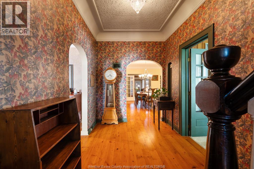 99 Talbot Street West, Leamington, ON
