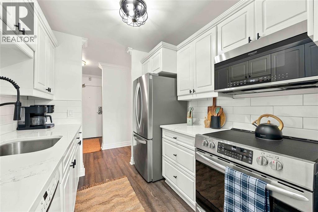 10 Derby Lane Unit# 1008, Sarnia, ON