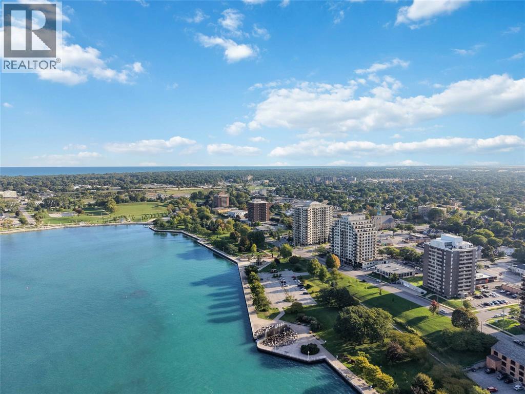 10 Derby Lane Unit# 1008, Sarnia, ON