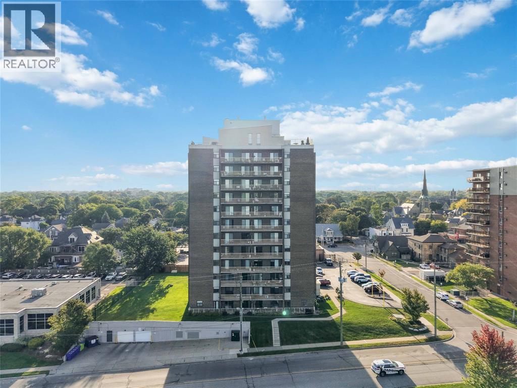 10 Derby Lane Unit# 1008, Sarnia, ON