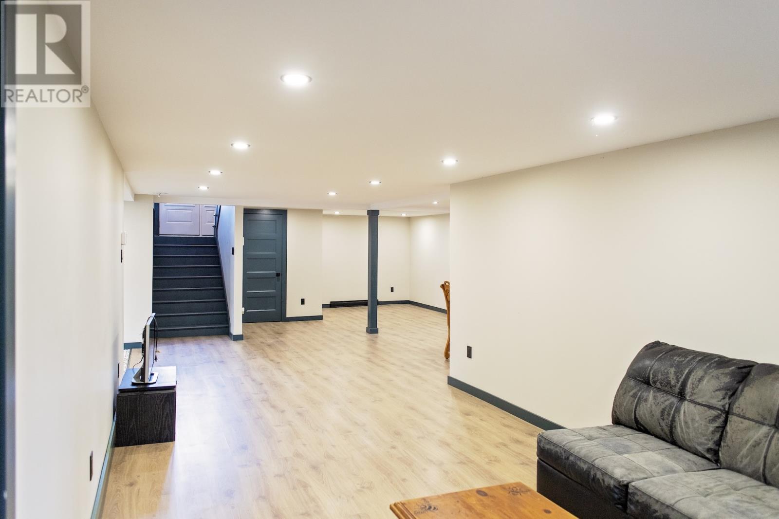 6 Cabot Road, Gambo, NL