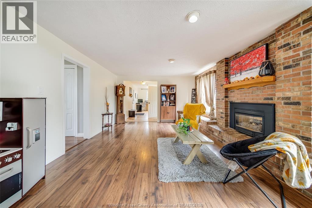 7744 Saint-Philippe Line, Grande Pointe, ON
