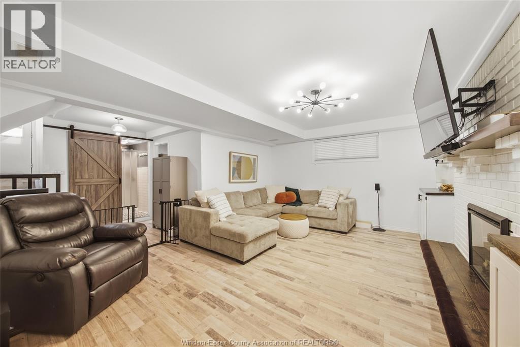 30 Pearl Street, Tilbury, ON