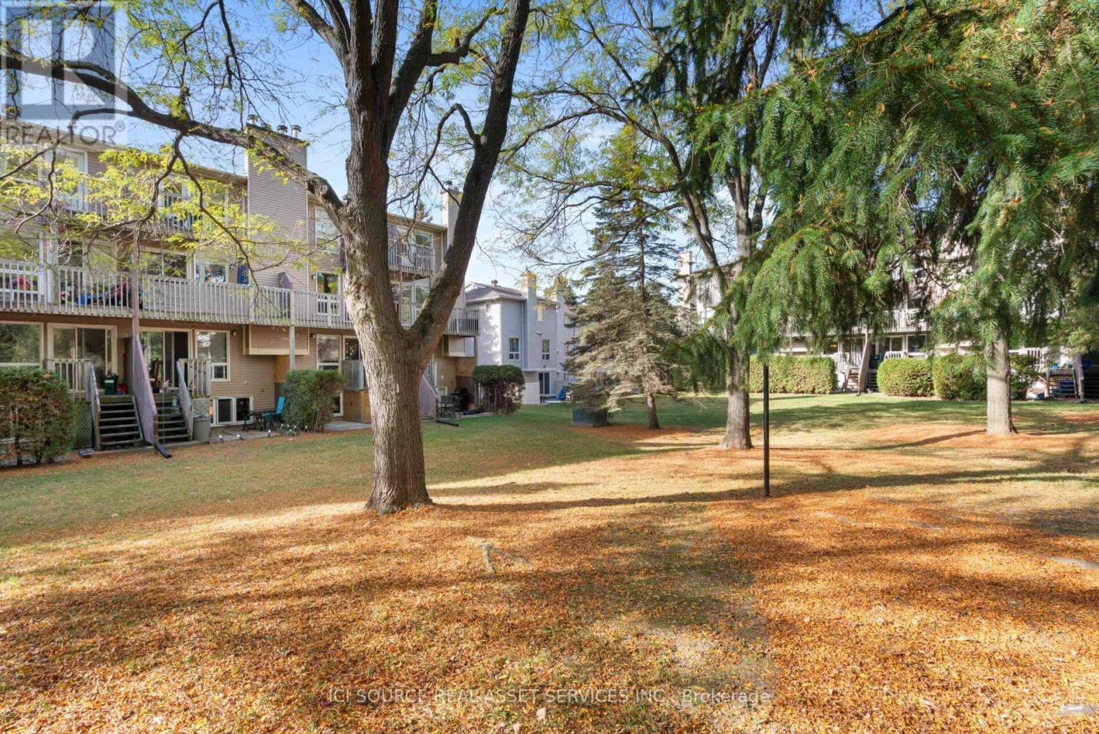 6754B Jeanne-D'Arc Boulevard N, Ottawa, ON