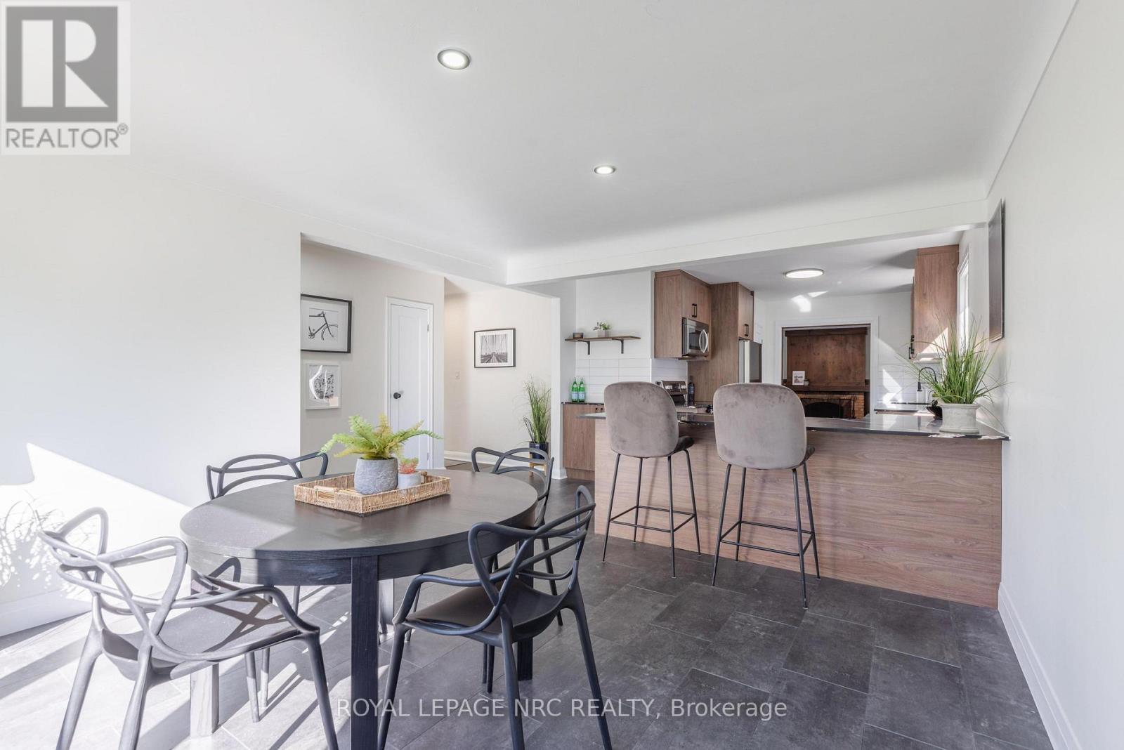 21 Silverdale Drive, St. Catharines, ON