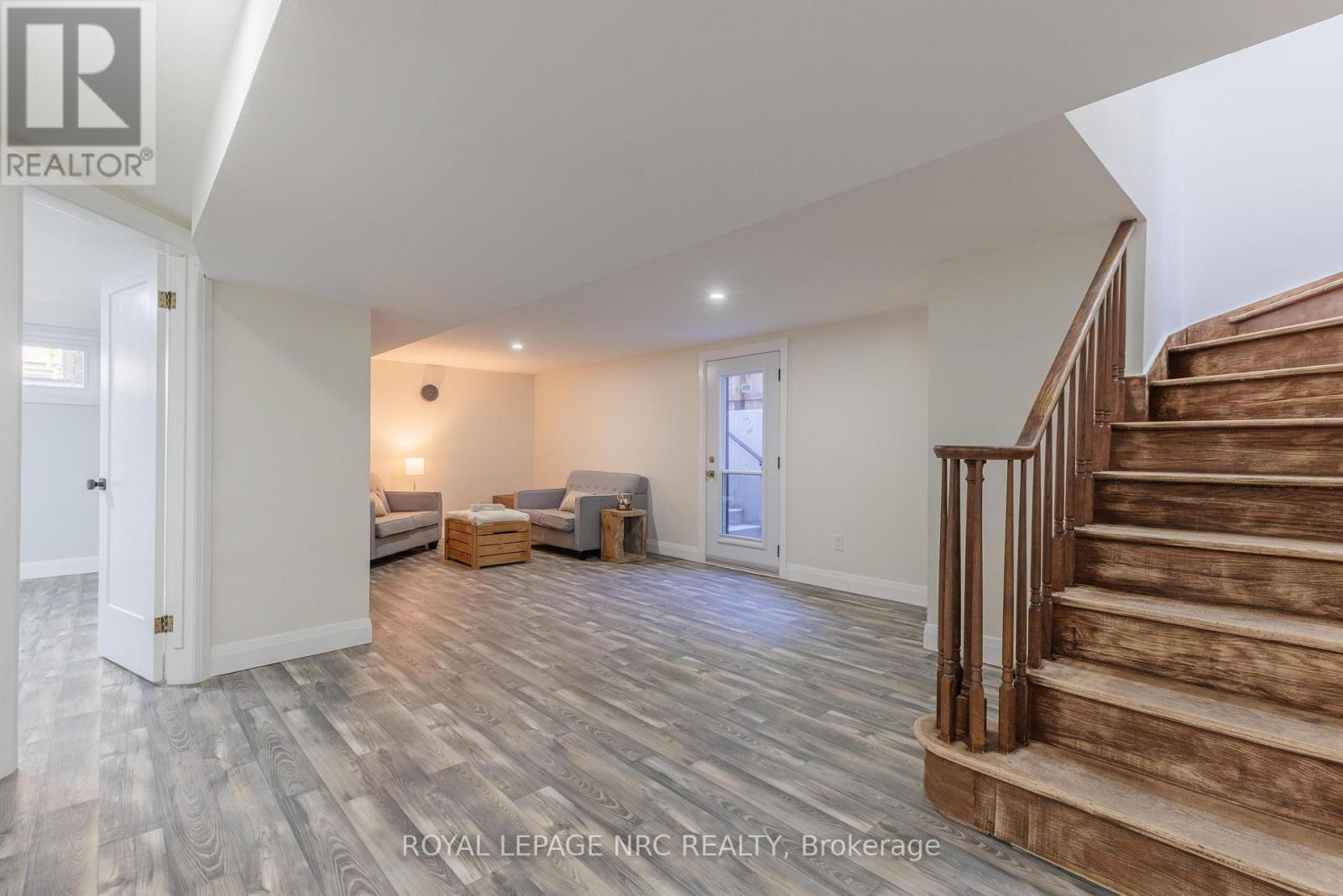 21 Silverdale Drive, St. Catharines, ON