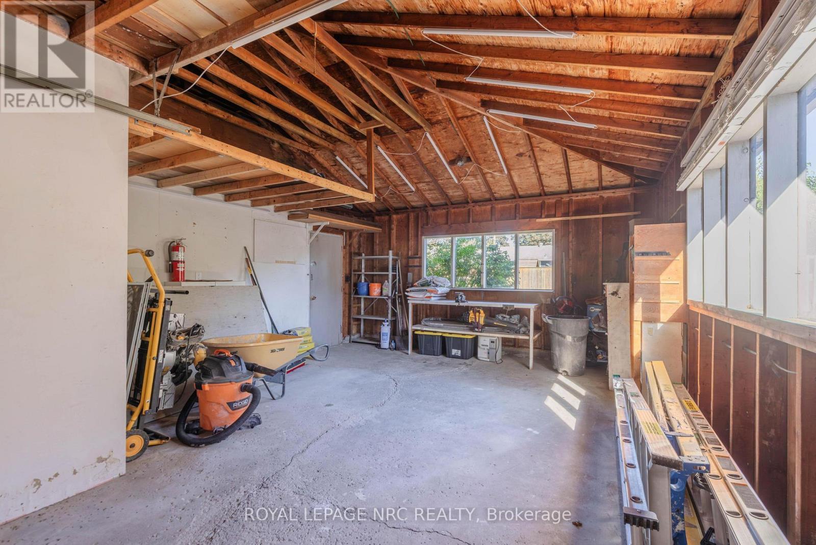 21 Silverdale Drive, St. Catharines, ON