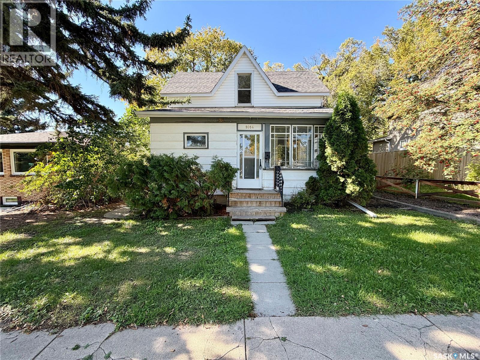 1014 6Th Avenue Nw, Moose Jaw, SK