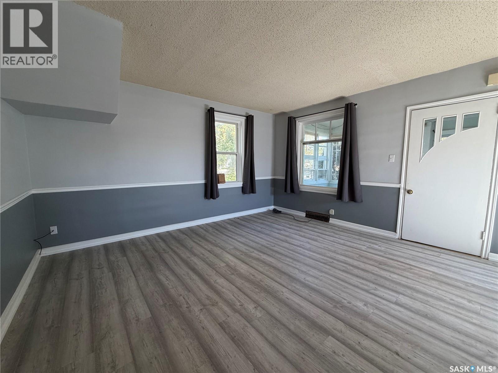 1014 6Th Avenue Nw, Moose Jaw, SK
