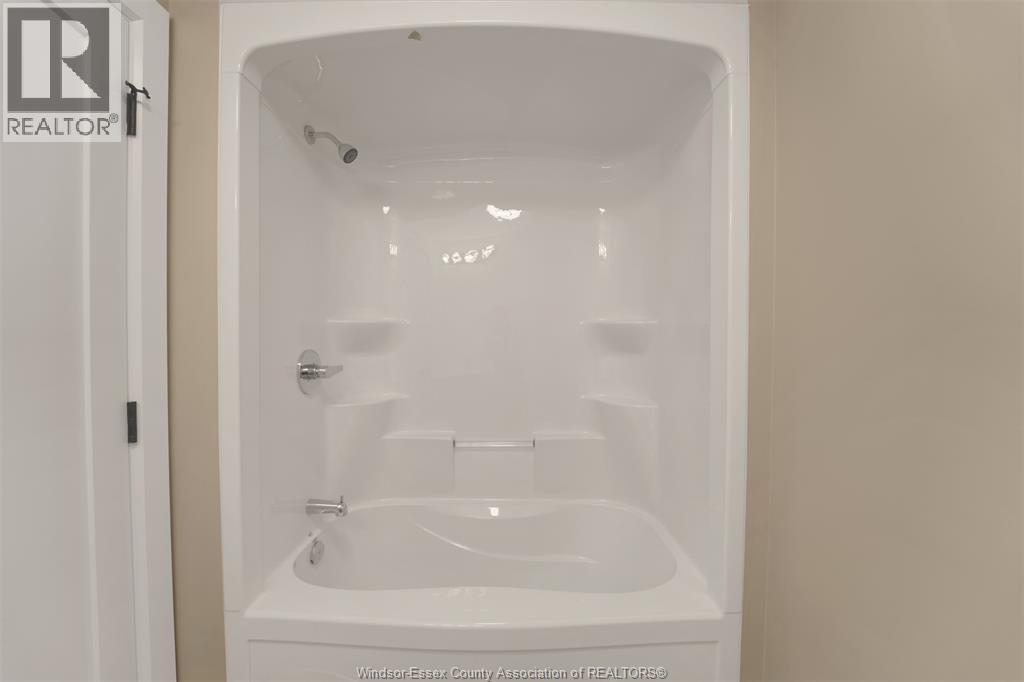 140 Main Street East Unit# 304, Kingsville, ON