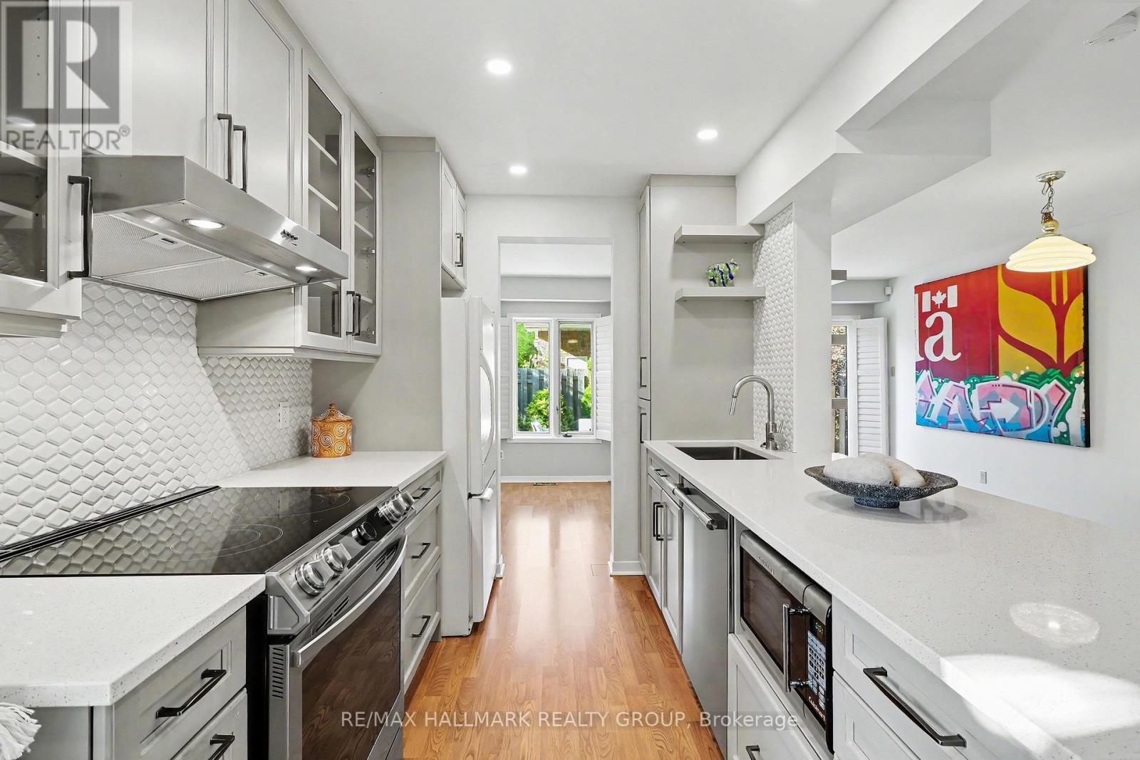 135 Evelyn Avenue, Ottawa, ON