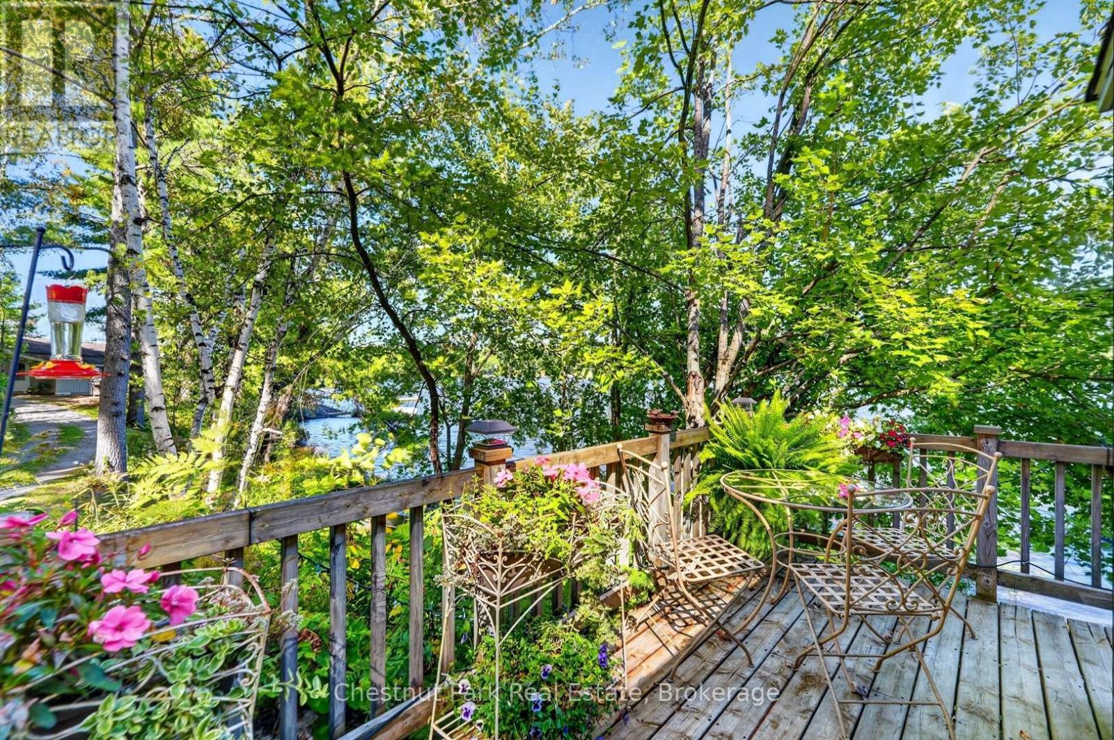 Private Setting With Amazing Lake Views Here Too - 1048 Nora Lane, Gravenhurst (Ryde), ON
