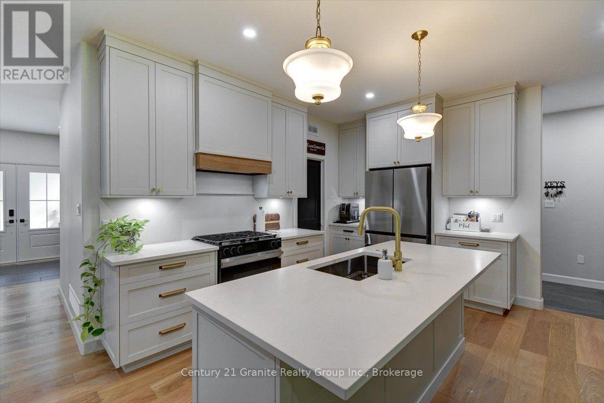 6 Newpierce Drive, Stirling-Rawdon (Rawdon Ward), ON