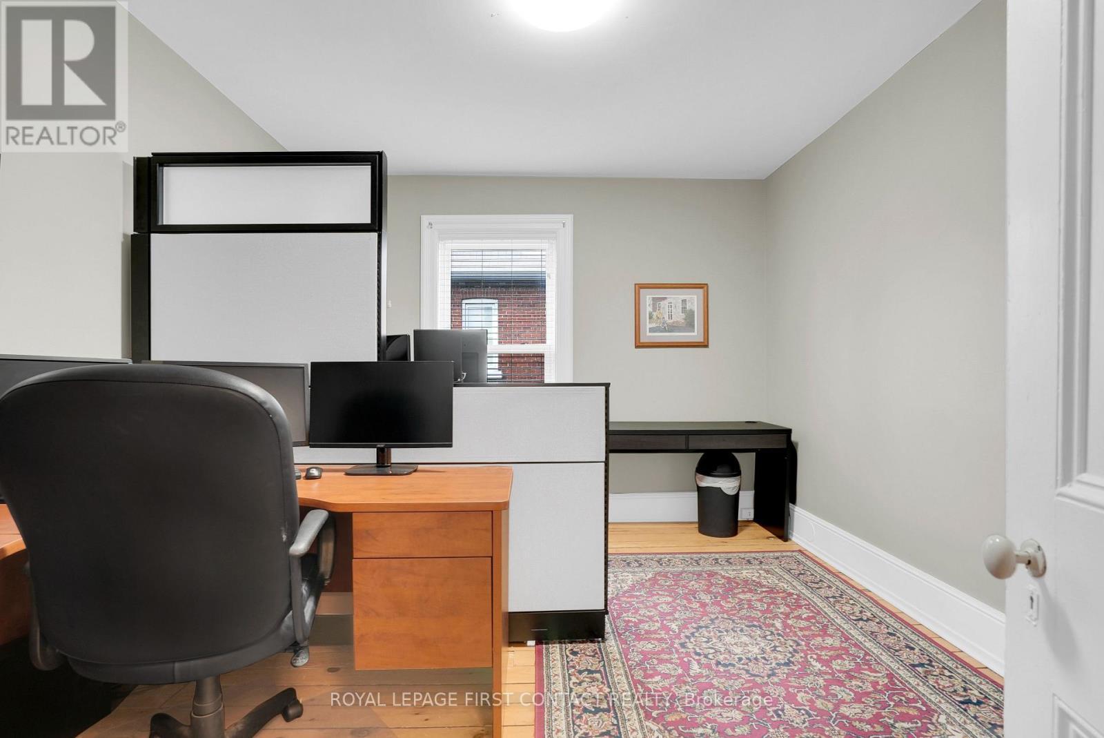 177 Dunlop Street W, Barrie, ON