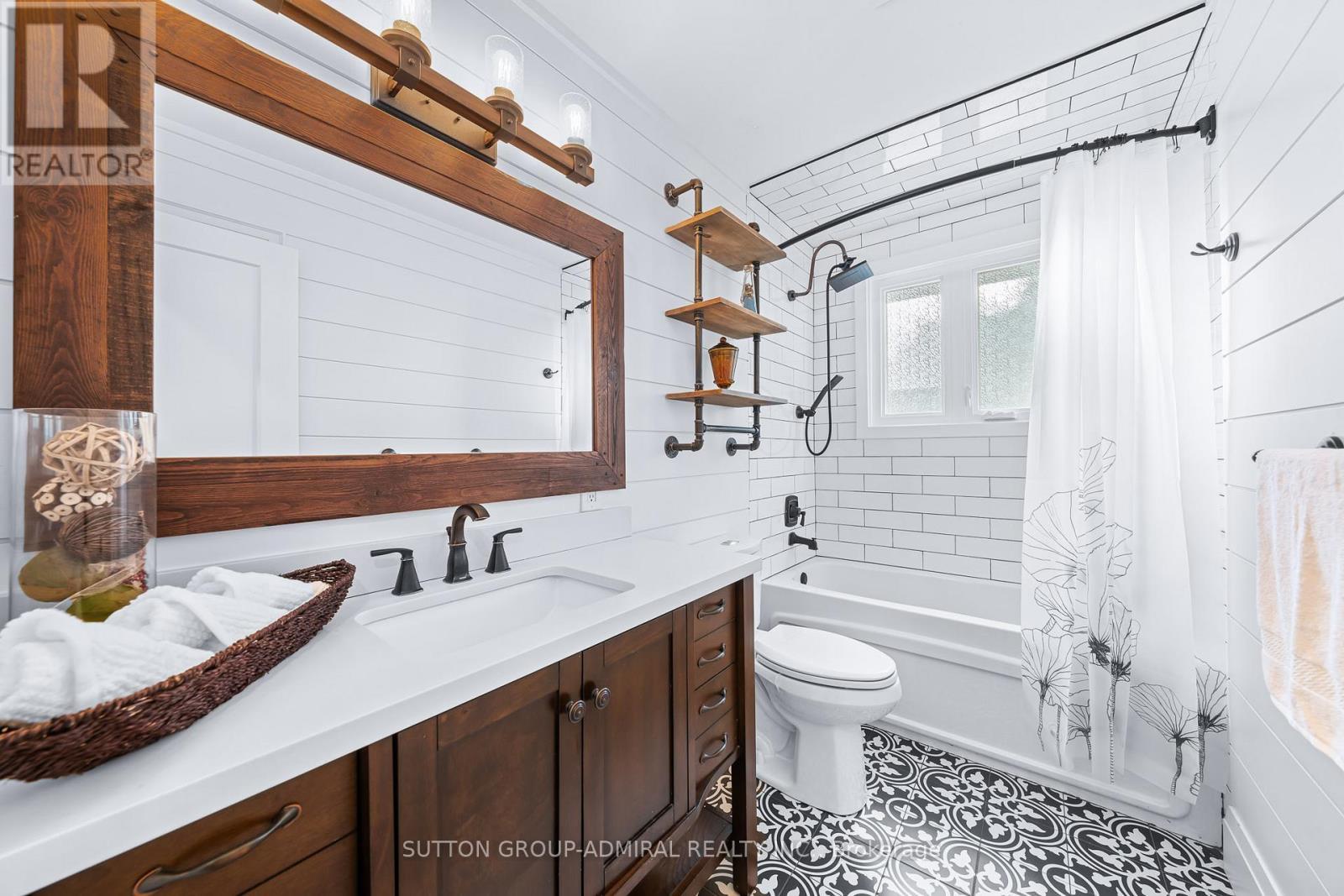170 Patterson Road, Barrie, ON
